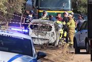 Τι εξετάζουν οι αρχές για την απανθρακωμένη σορό που βρέθηκε σε αυτοκίνητο μετά τη φωτιά στο Πικέρμι