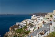 Τελεσίγραφο ξενοδόχων Σαντορίνης στην Trivago: «Πληρώστε καμπάνια προβολής ή πάμε δικαστικά»