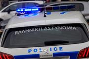 Νεκρή γυναίκα σε ακάλυπτο πολυκατοικίας στο κέντρο της Αθήνας - Προσήχθη ένας άνδρας