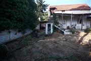 Η ομολογία της κόρης για τη θαμμένη μητέρα στον Μαραθώνα, η αυλή και τα αναπάντητα ερωτήματα