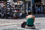 Μια γενιά που δεν μπορεί να κάνει το επόμενο βήμα: 595.885 νέοι 25-34 ετών παραμένουν στο πατρικό τους