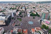 Φοιτητική Λίστα: Πώς ένα κίνημα που γεννήθηκε στους δρόμους έφερε πολιτική ανατροπή στη Σερβία