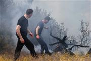Σε ύφεση η μεγάλη φωτιά στο Λουτράκι - Συνελήφθη 70 χρονος που έκανε αγροτικές εργασίες