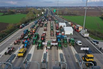 article square background image