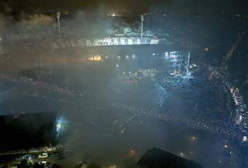 article square background image