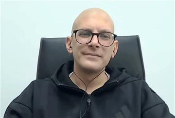 article square background image