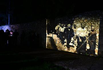 article square background image