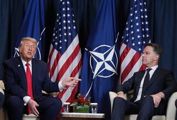 article square background image