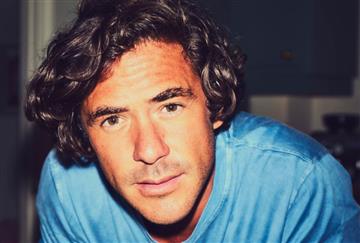 article square background image