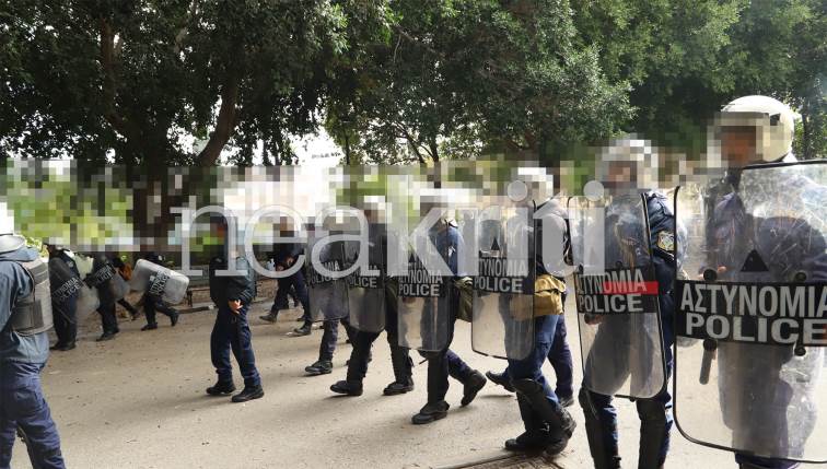 ΜΑΤ στο πάρκο Γεωργιάδη