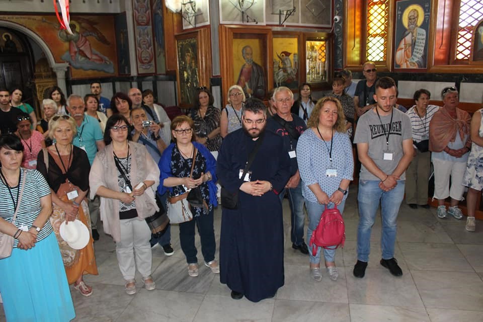 o_patir_dimitrios_katsanos_me_pistoys_meli_tis_ellinikis_paroikias_toy_roitlingken.jpg o_patir_dimitrios_katsanos_me_pistoys_meli_tis_ellinikis_paroikias_toy_roitlingken.jpg