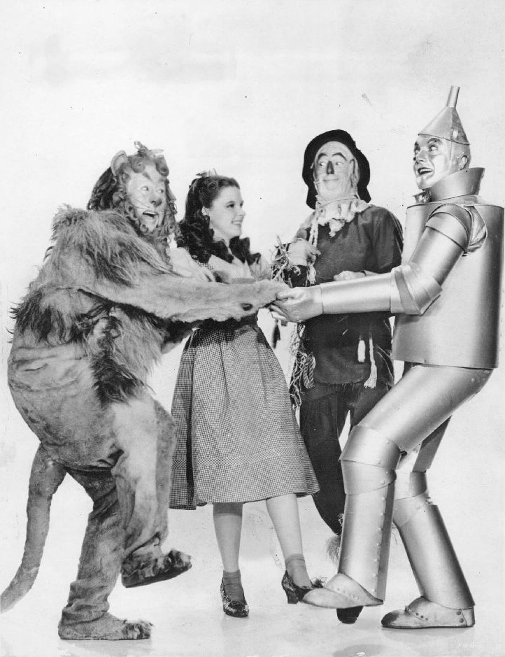 the_wizard_of_oz_lahr_garland_bolger_haley_1939.jpg the_wizard_of_oz_lahr_garland_bolger_haley_1939.jpg
