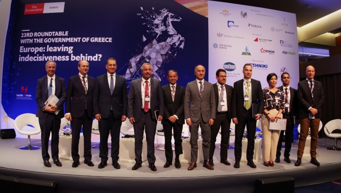 economist_1.jpg Από αριστερά: Daniel Franklin, Κωστής Χατζηδάκης, Γιώργος Λακκοτρύπης, Γιάννης Μανιάτης, Pierre Vergerio, Παναγιώτης Κανελλόπουλος, Nicola Battilana, Γιώργος Αλεξόπουλος, Κατερίνα Παπαλεξανδρή, Ορέστης Ομράν Κωνσταντίνος Καραγιαννάκος