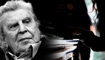 Μίκης Θεοδωράκης