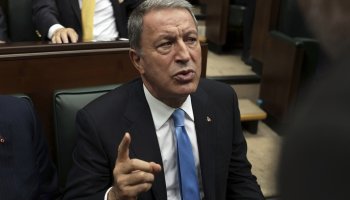 Χουλούσι Ακάρ