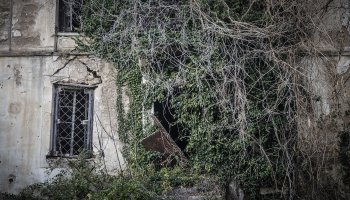 ετοιμόρροπο σπίτι