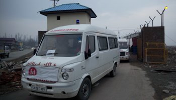 100 νεκροί στην Ινδία