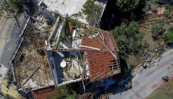 Άλλο ένα σπίτι που καταστράφηκε στη θεομηνία της Χαλκιδικής
