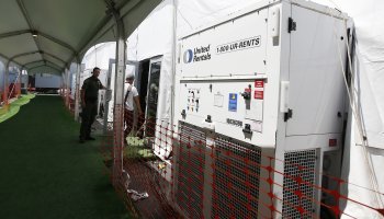 Χωρίς κλιματισμό κλινικές του ΠαΓΝΗ (AP Photo)