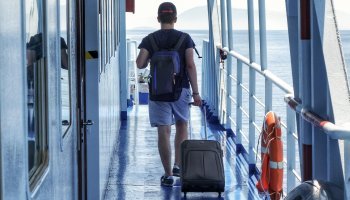 Ταξιδιώτης σε φέρι μποτ