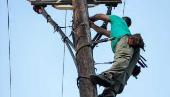 Διακοπή της ηλεκτροδότησης στον Πόρο