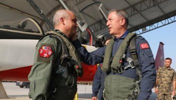 Χουλουσί Ακάρ