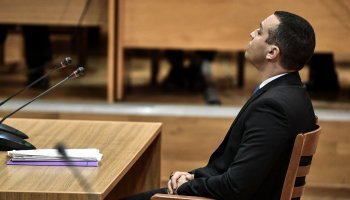 Ο Ηλίας Κασιδιάρης στη δίκη της ΧΑ