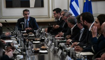 Σύσκεψη του πρωθυπουργού με τους περιφερειάρχες