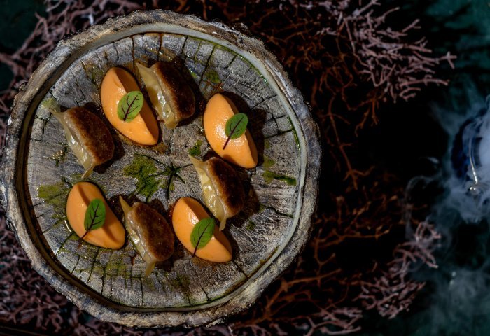 thanos_stasinos_plates2_.jpg thanos_stasinos_plates2_.jpg